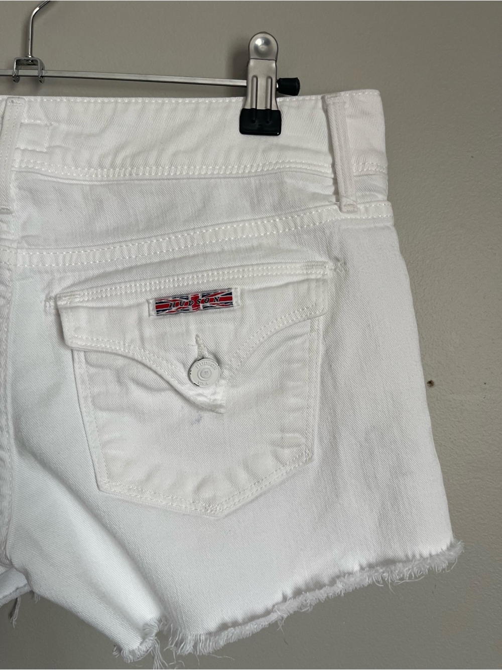 HUDSON | Croxley Mid Thigh White Denim Cutoff Shorts Sz 26 - Picture 7 of 10